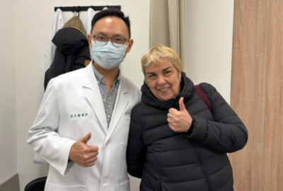 義大利白內障手術要等1年 奶奶特地「搭機赴台治療」狂讚:超滿意