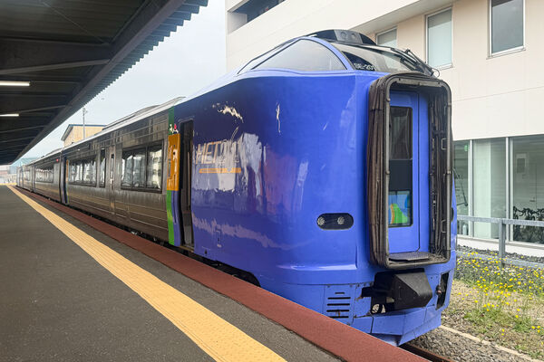 ▲▼宗谷號特快車。（圖／部落客飛天璇的口袋授權提供）