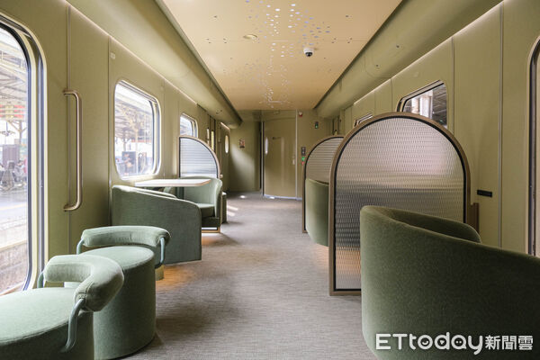 ▲雄獅x台鐵觀光列車「山嵐號」今（4日）正式駛向西部，宣布自4月3日起首度行駛台南至彰化路線,山嵐號。（圖／記者彭懷玉攝）