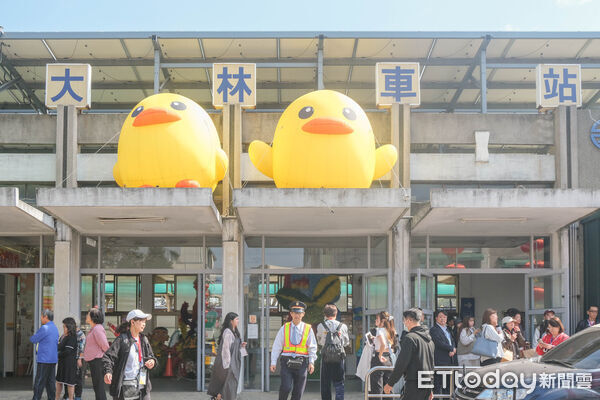 ▲雄獅x台鐵觀光列車「山嵐號」今（4日）正式駛向西部，宣布自4月3日起首度行駛台南至彰化路線,山嵐號。（圖／記者彭懷玉攝）