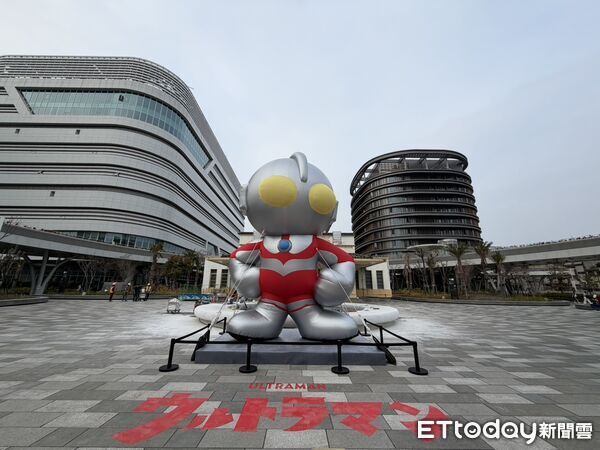 ▲▼超人力霸王降臨高雄。（圖／記者許宥孺攝）