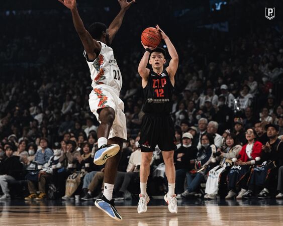 ▲領航猿盧峻翔、李家慷、葛拉漢。（圖／領航猿提供）