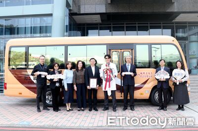 三太造機廠捐嘉基　400萬醫療專車助偏鄉長者就醫