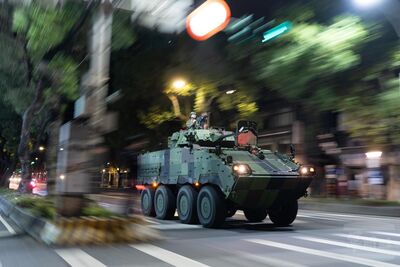 肩負衛戍重任　憲兵239營CM33裝步戰鬥車戰備偵巡