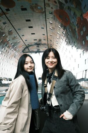 ▲《自殺通告》在鹿特丹影展放映，林予晞、導演周冠威、邵奕玫、劉敬、監製林配儀親赴現場。（圖／本萃電影提供）