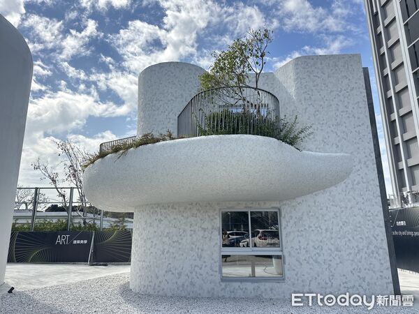 ▲▼ 台中房市,德成大樓,嶼76,弧形陽台,建築特色            。（圖／記者陳筱惠攝）