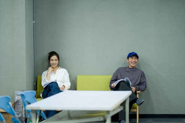 ▲蔡昌憲與周曉涵在《婚內失戀》飾演夫妻。（圖／艾彼新創股份有限公司提供）