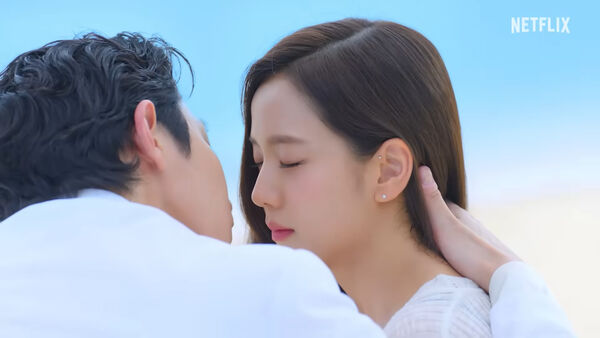 ▲《訂閱男友》找來許多大咖男神客串虛擬男友。（圖／翻攝自Netflix）