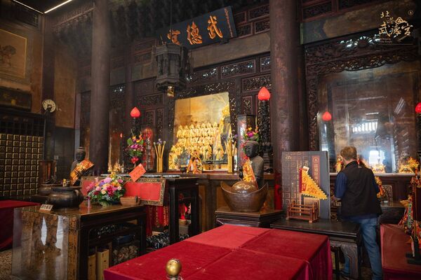 ▲▼            雲林北港武德宮今晨發生火警，並未影響信眾參拜 。（圖／翻攝自林安樂臉書，下同）