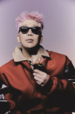 ▲▼ ▲▼ 遭住戶控「大樓變淫窟」！　MC夢委屈：哪有人女友在做性交易？。（圖／翻攝自MC夢IG）