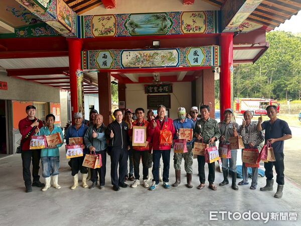 ▲南化關山自救隊結合消防分隊辦理火災動員演練，補強偏遠山區初期救災能量。（記者林東良翻攝，下同）