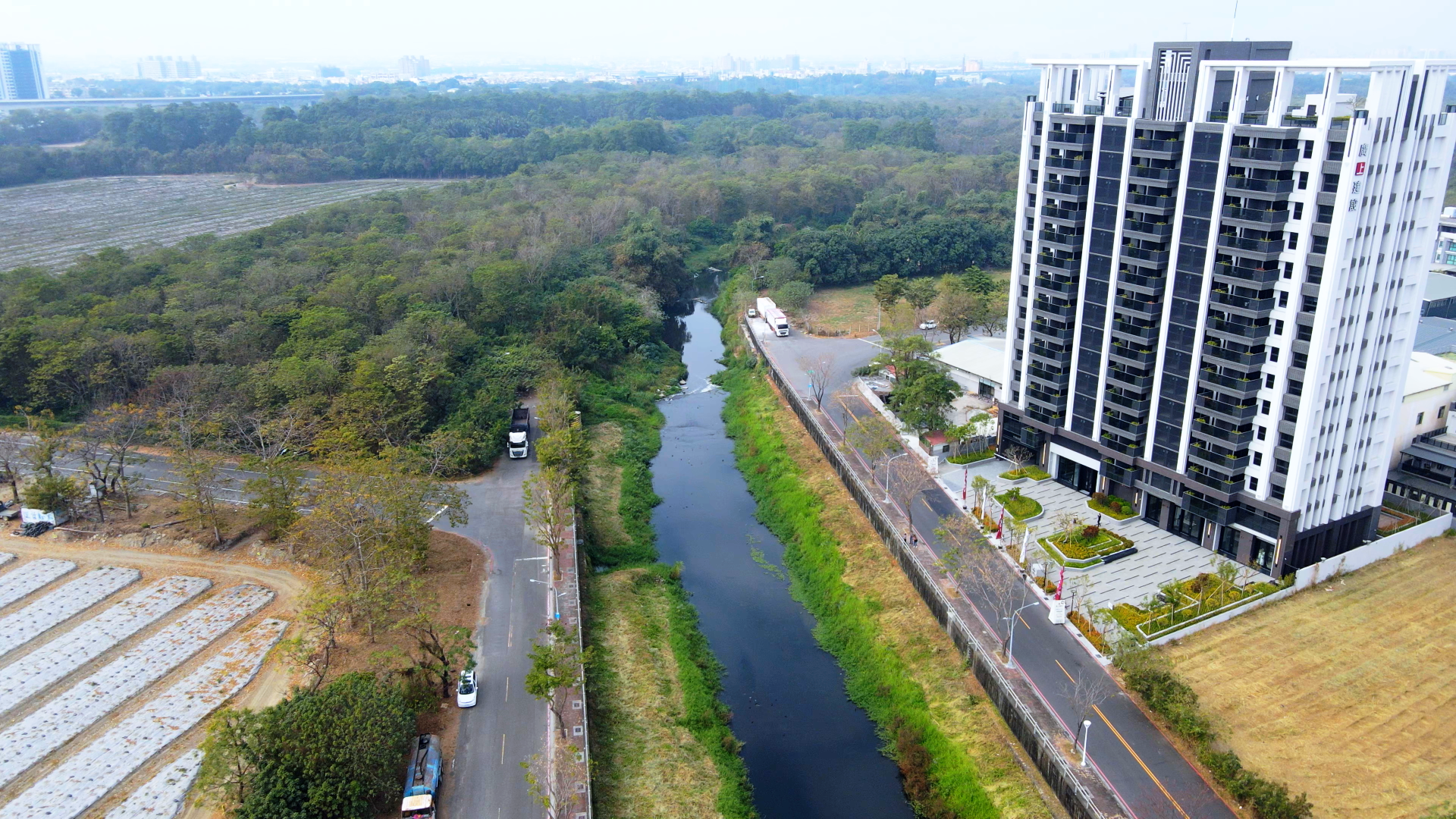 ▲▼廣上研序,楠梓生活圈,橋頭新市鎮,水岸首排科技宅,典寶溪。（圖／記者姜國輝攝）