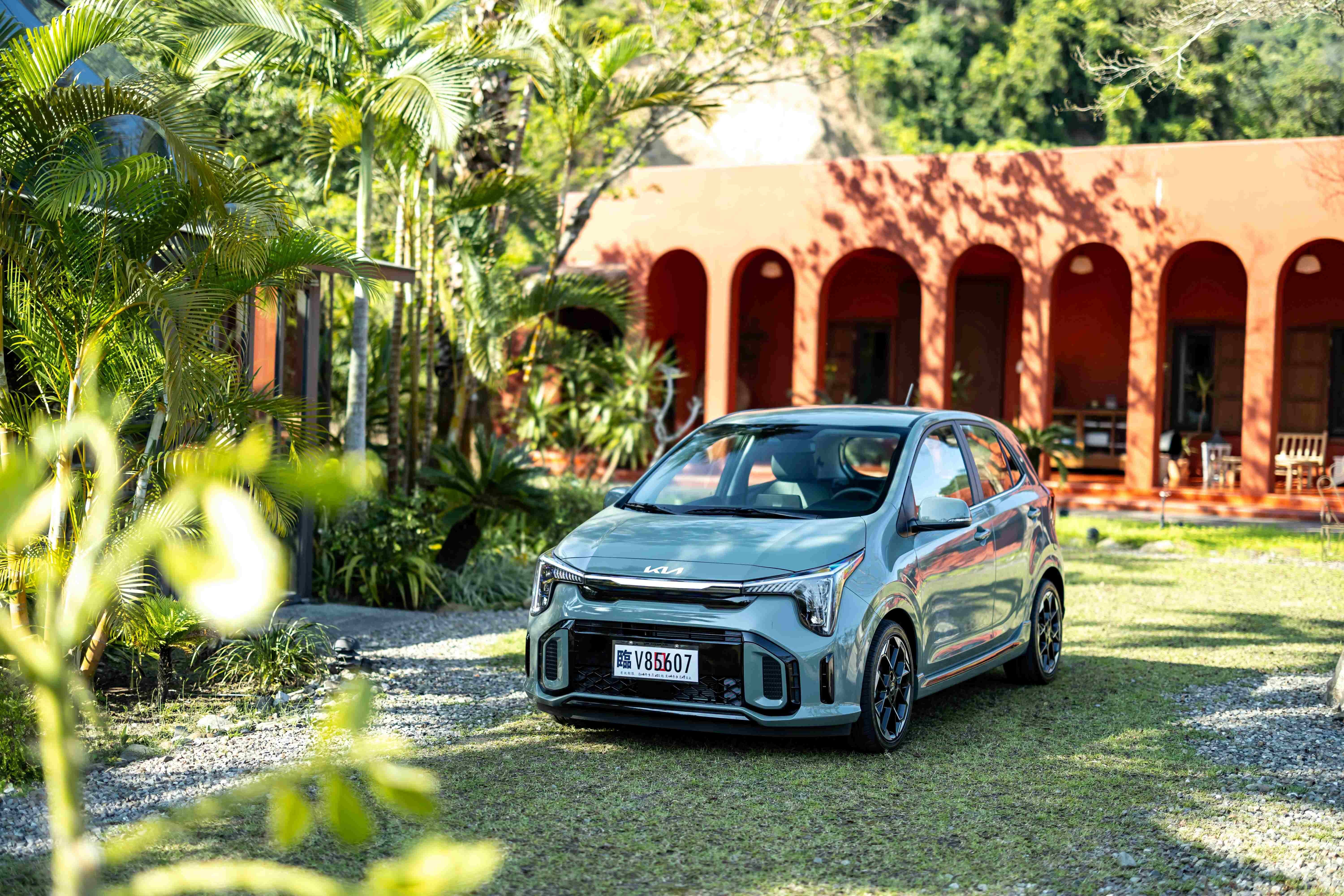 ▲各品牌抓緊春節衝銷量！不少新車推有感促銷、降價。（圖／翻攝自各車廠）