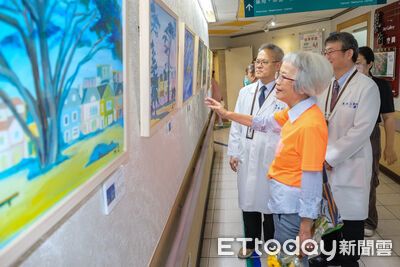 屏基文化藝廊展出陳媺淳「歲月流逝」義賣畫展