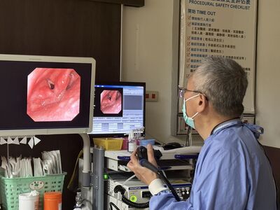 他劇烈背痛以為心肌梗塞復發　結果竟是嚴重胃潰瘍「轉移痛」