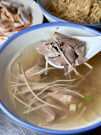 ▲▼台發切仔麵。（圖／部落客小虎食夢網授權提供）