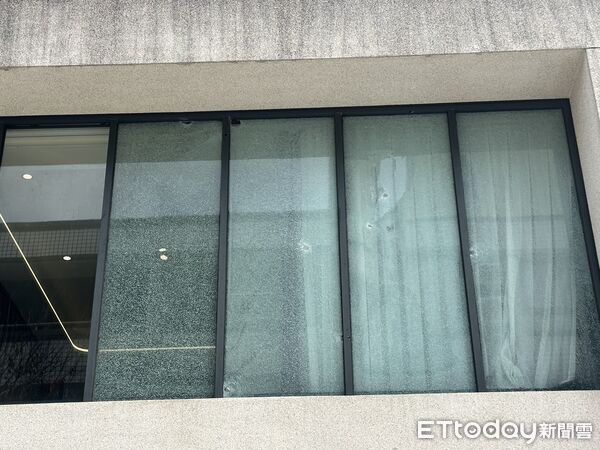 ▲▼太平茶行遭少年開槍，原來是黑道喬事堂口。（圖／民眾提供，下同）