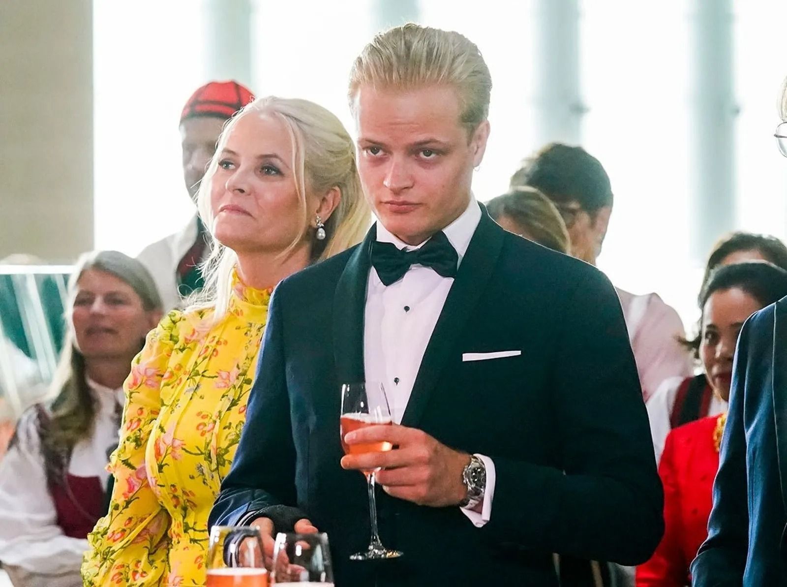 挪威22歲公主大崩潰！親媽捲入淫魔案　IG私帳怒喊：夠了沒？