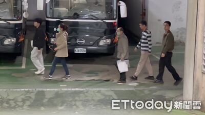 200噸家戶垃圾亂新店山區！檢警9路大搜索　清運公司負責人遭聲押