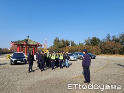 年節防搶實兵演練！金湖警攜手信用合作社　逼真情境引民眾觀看