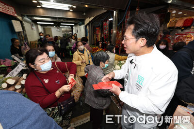 曝黃國昌政見「拿現成換名」被反嗆 卓冠廷:想選就認真點好嗎?