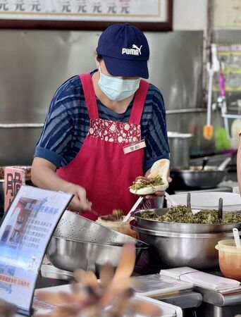 ▲▼春蘭割包。（圖／部落客小虎食夢網授權提供）