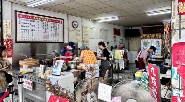 ▲▼春蘭割包。（圖／部落客小虎食夢網授權提供）