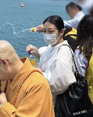 劉德華低調妻近況照瘋傳　朱麗倩穿搭藏貴婦行頭！驚人膚況曝光