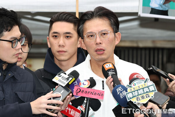 ▲▼ 黃國昌新北掃市場啟動-黃國昌 。（圖／記者黃克翔攝）