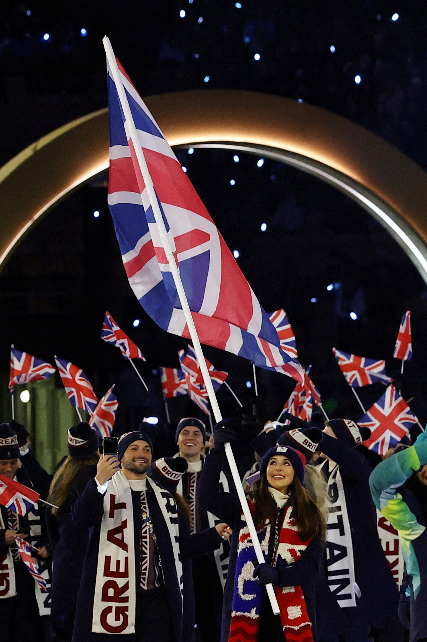 ▲▼ 米蘭冬奧開幕時尚            。（圖／路透社）