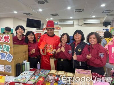 南消七大後甲消防分隊前進東聖里　結合迎春活動宣導年節防火安全