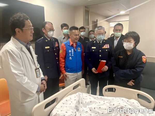 ▲朱員遭鍾嫌持刀砍向頭部，所幸目前傷勢已好轉，轉至一般病房持續治療。（圖／翻攝自Facebook／衛生福利部苗栗醫院）