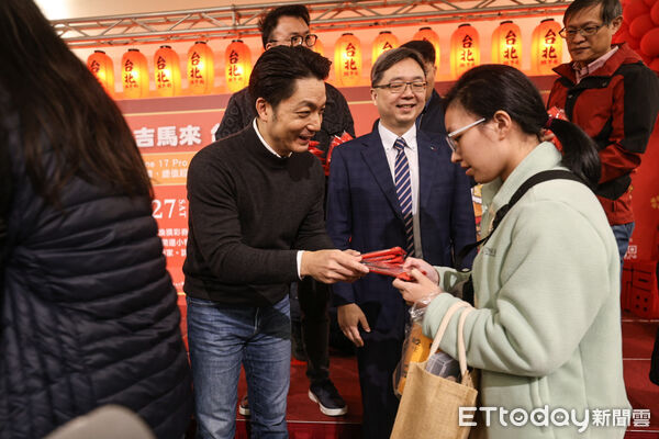 ▲台北市長蔣萬安走訪台北地下街。（圖／記者林敬旻攝）