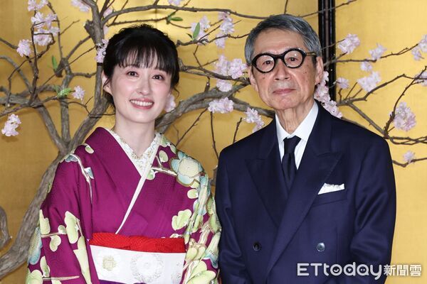 ▲▼ 0207 田中千繪,爸爸田中東尼 出席十二單衣展演 記者會-田中東尼,田中千繪。（圖／記者黃克翔攝）