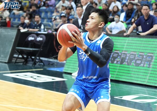 ▲高雄全家海射手于煥亞達成職籃生涯3000分里程碑。（圖／TPBL提供）