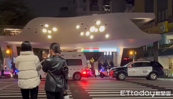 ▲▼北捷中山站深夜又出事。（圖／Threads網友captainhamu授權提供，請勿隨意翻拍以免侵權）