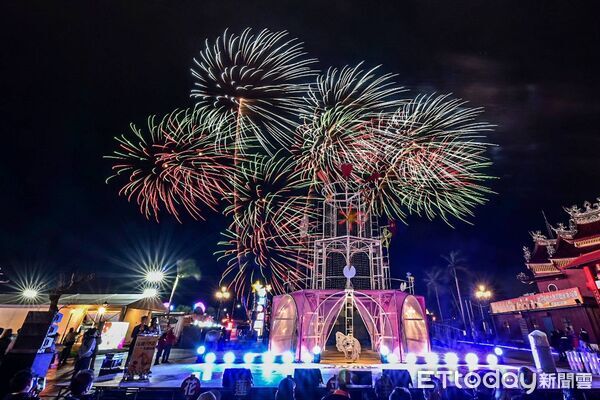 ▲▼2026花蓮太平洋燈會《花現騎蹟・光躍洄瀾》於花蓮市日出大道盛大開幕。（圖／花蓮縣政府提供，下同）