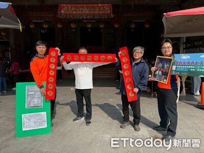 墨香伴平安！西港慶安宮揮毫迎春　特製防災對聯提醒用火用電安全