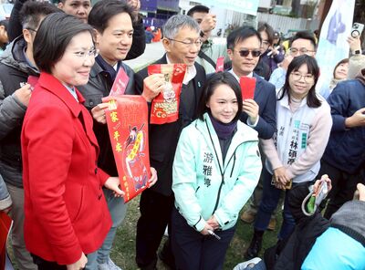 幕後／巧遇？徐欣瑩遭爆「不請自來」　白切割：柯文哲不介入藍初選