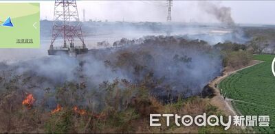 快訊／台中后里雜草火警　濃煙狂竄燃燒3千平方公尺