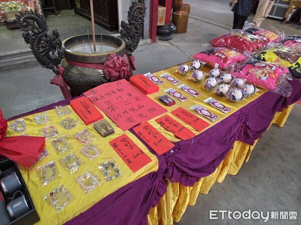 嘉義祈福,月老廟,拋繡球,交友安全,白沙屯媽祖