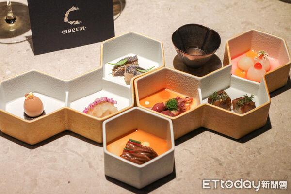 ▲從剁椒發酵到蘭州牛肉麵　一星餐廳「Circum」春季新菜重現傳統智慧。（圖／記者黃士原攝）