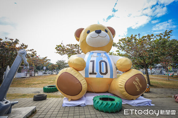 ▲▼台南安平定情碼頭德陽艦園區「熊熊艦到你・2026泰迪熊海上派對」。（圖／記者蔡玟君攝）