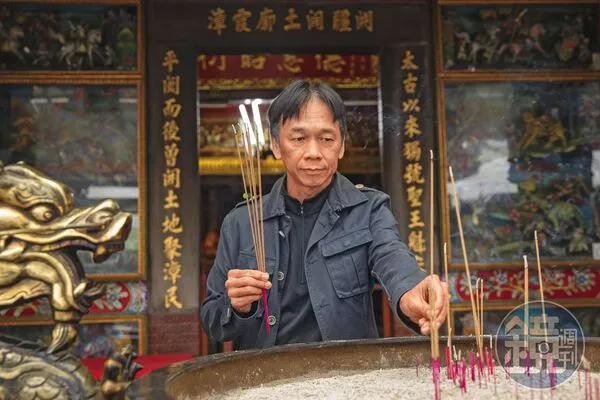 對張錫來說，過年最重要的一件事情是，回到新店太平宮，重溫童年時光。