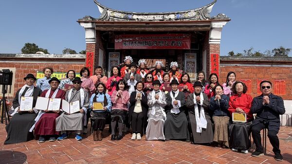 ▲彰化家扶舉辦活動，謝衣鳯及陳素月首度同框。（圖／彰化家扶提供）