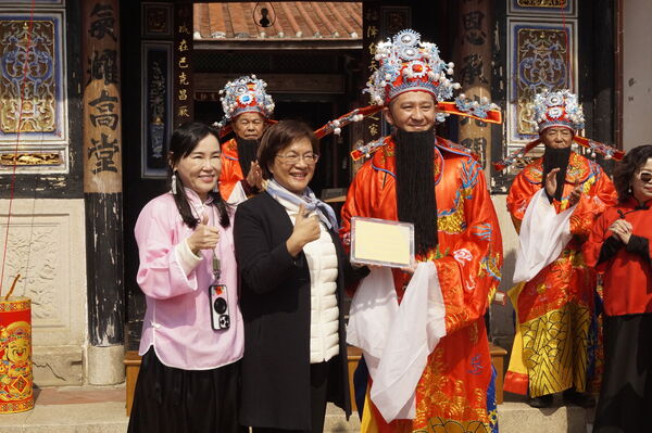 ▲彰化家扶舉辦活動，謝衣鳯及陳素月首度同框。（圖／彰化家扶提供）