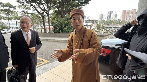 ▲▼林岱樺涉貪1496萬&hellip;住持釋煌智穿袈裟現身開庭。（圖／記者吳世龍攝）
