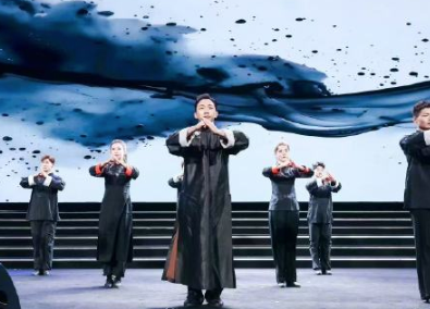 ▲▼泡泡瑪特尾牙。（圖／翻攝自微博）