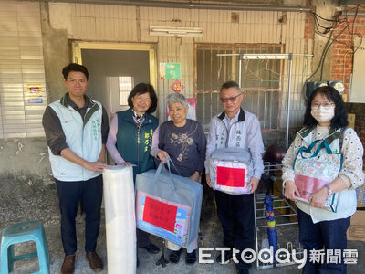楠西地震滿周年　黃偉哲持續關懷安置戶　歲末慰訪點亮安居希望