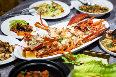 高雄冬日遊樂園推出超人vs怪獸創意美食